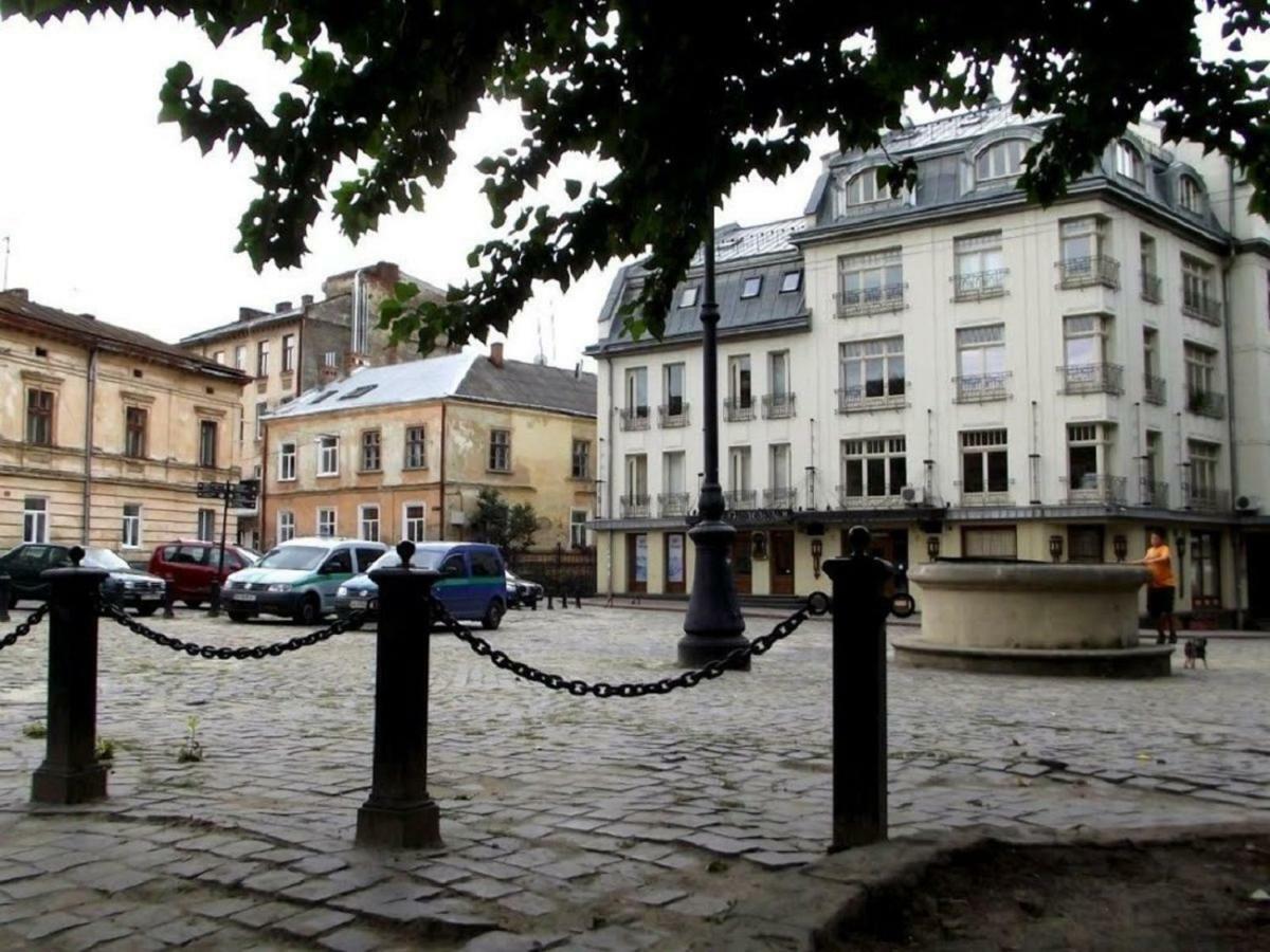 Невелика Smart Квартира В Центрі Для Пари Lviv Exterior photo